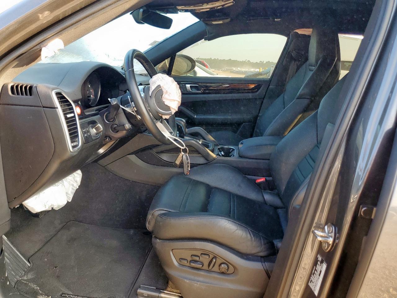 2023 Porsche Cayenne Coupe - Фото 7