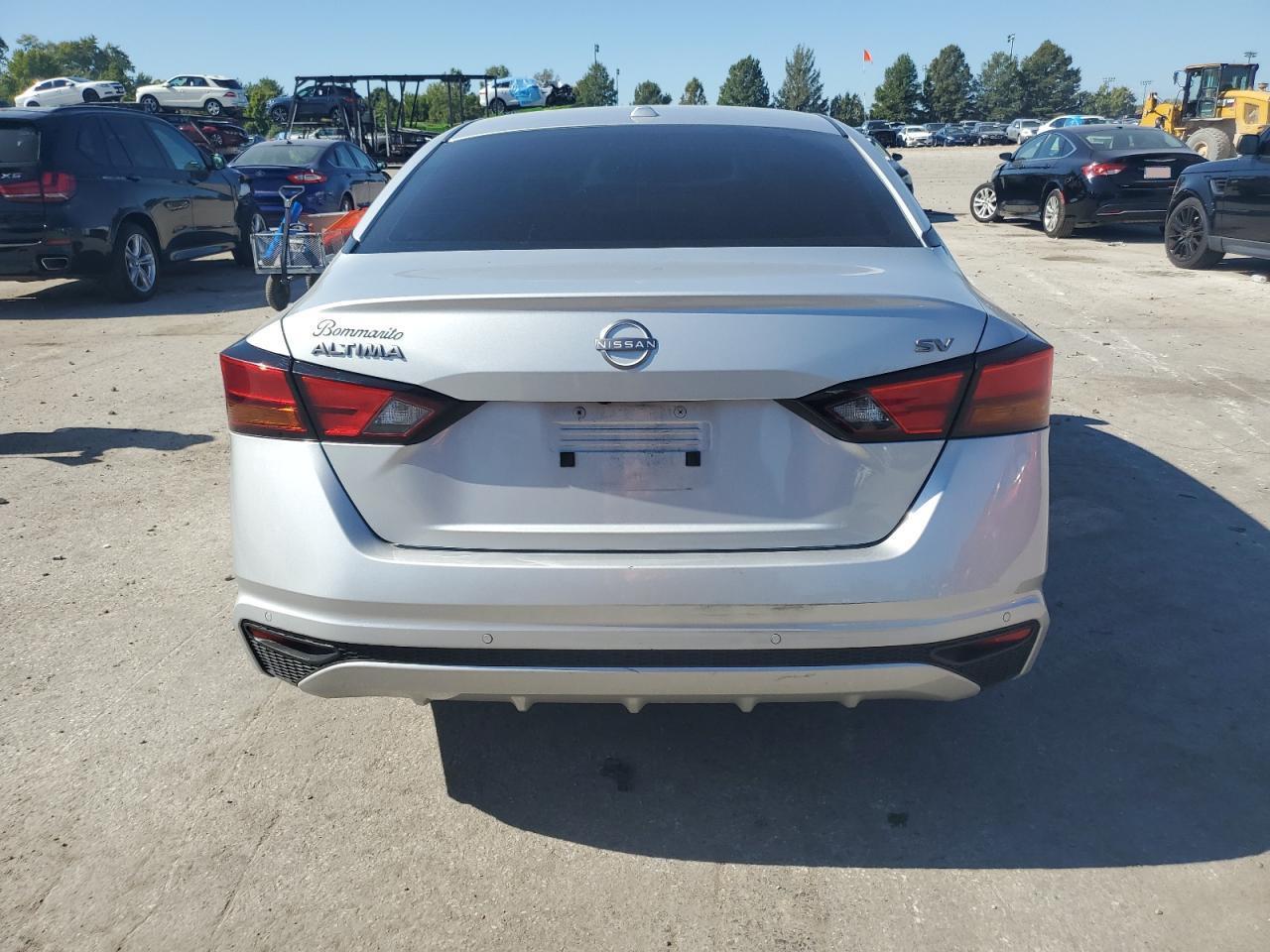 2023 Nissan Altima Sv - Image 6