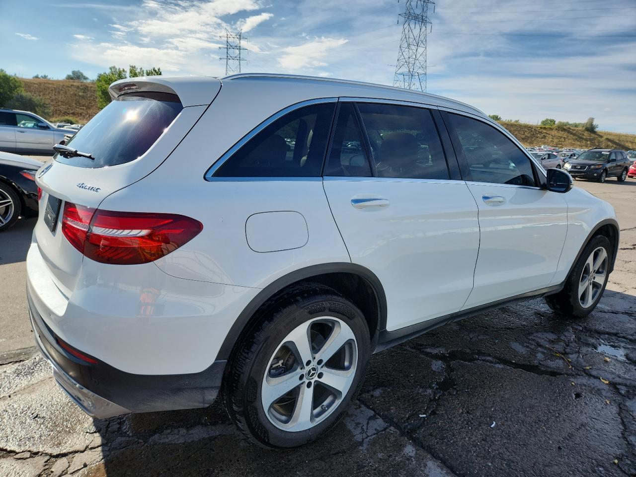 2017 Mercedes-Benz Glc 300 4Matic - Фото 3