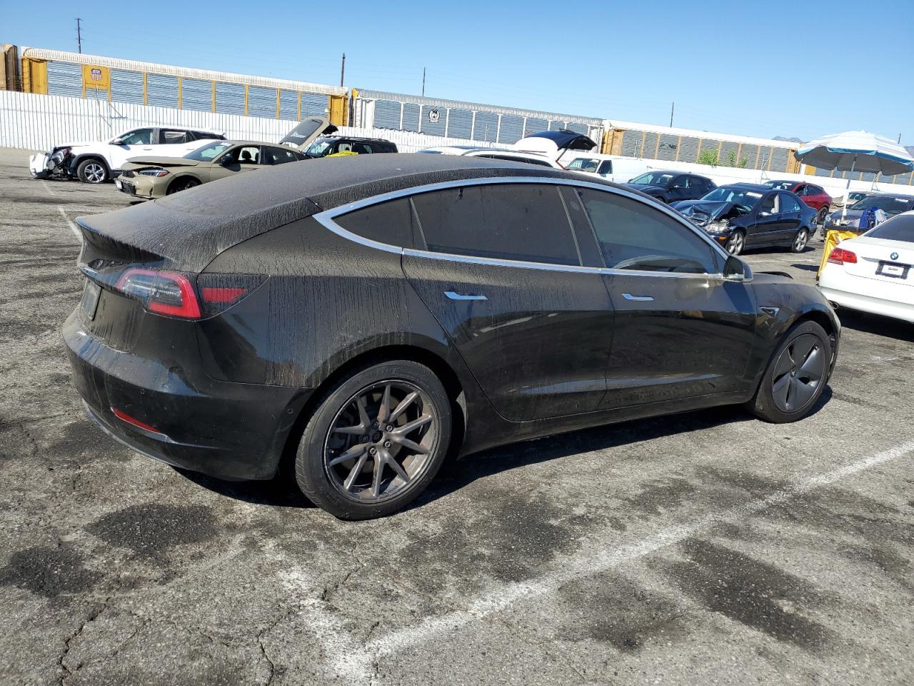 2019 Tesla Model 3 - Фото 3