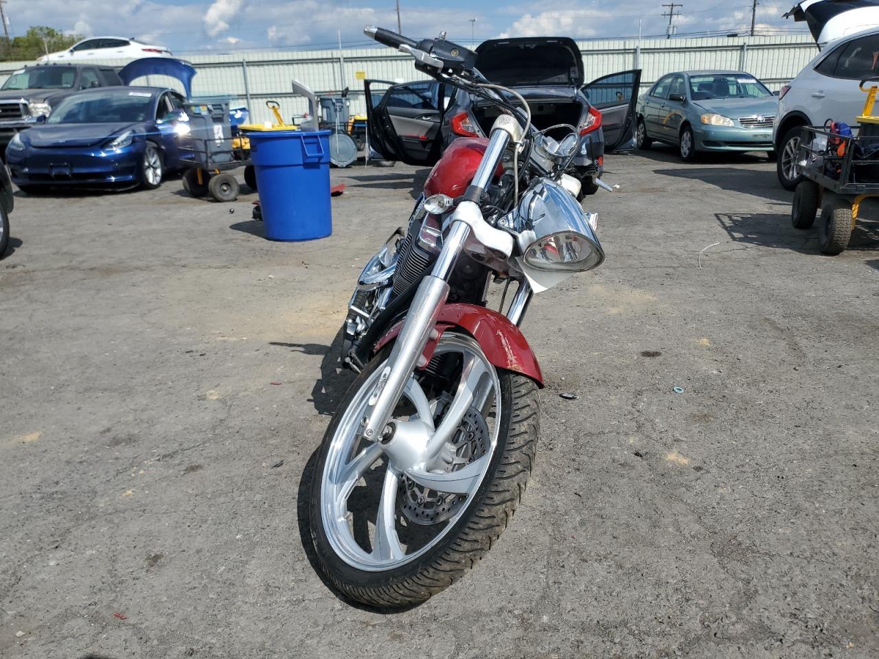 2009 Victory Motorcycles Vegas - Image 2