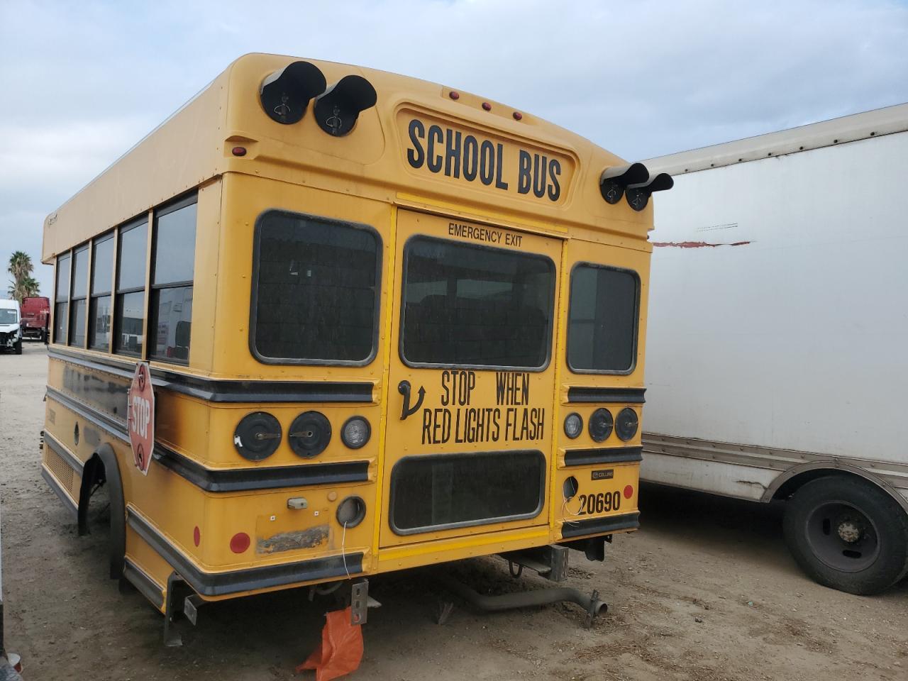 2010 Collins Bantam E350 - School Bus - Фото 3