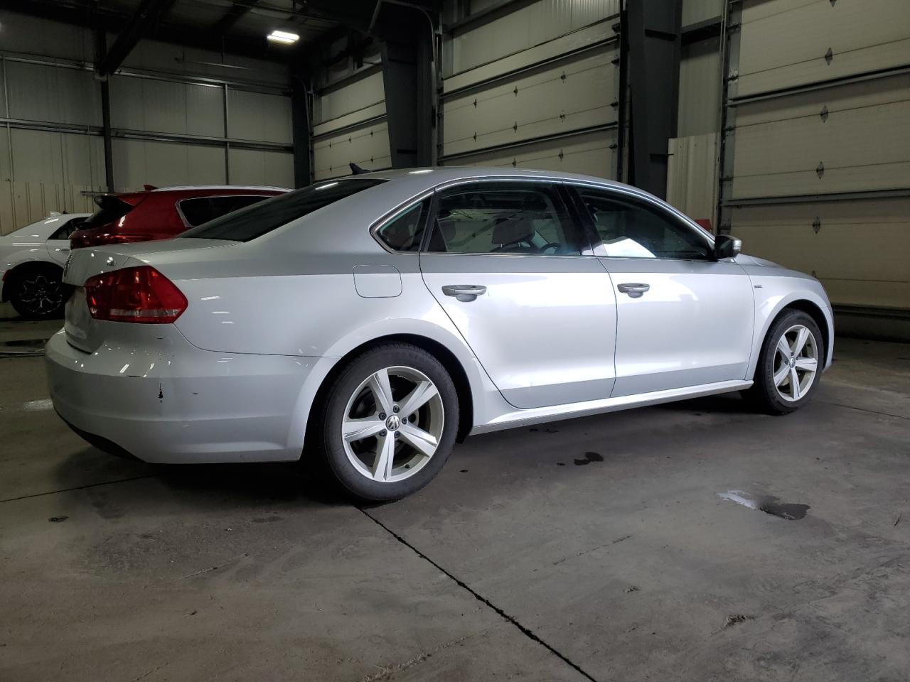 2015 Volkswagen Passat S - Image 3