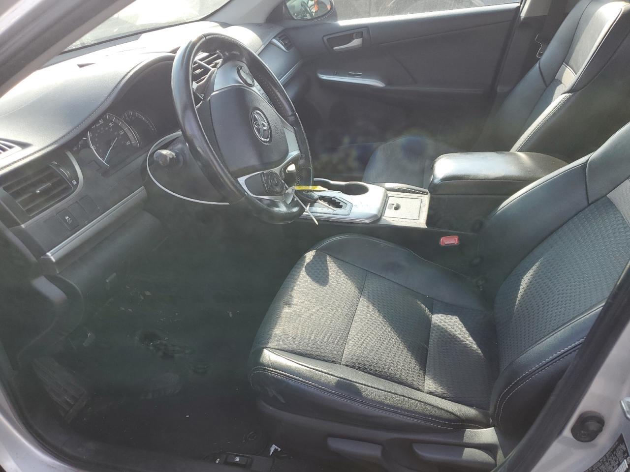 2014 Toyota Camry L - Фото 7
