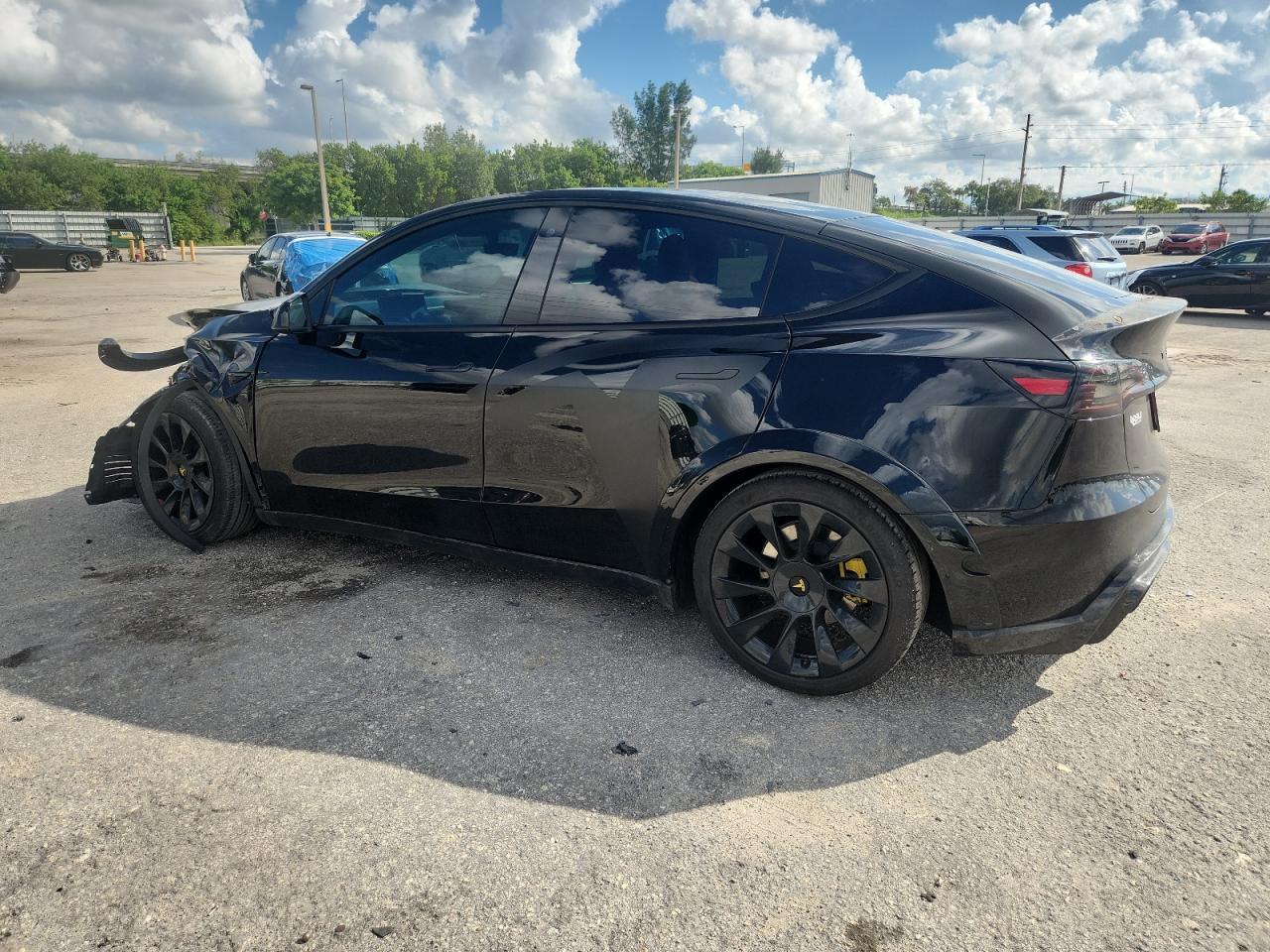 2021 Tesla Model Y - Image 2