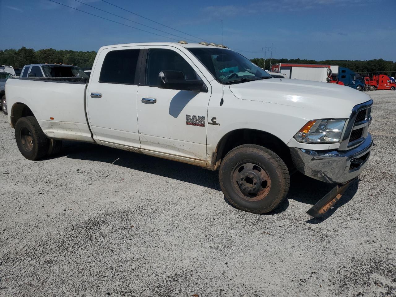 2016 Ram 3500 Longhorn - Image 4