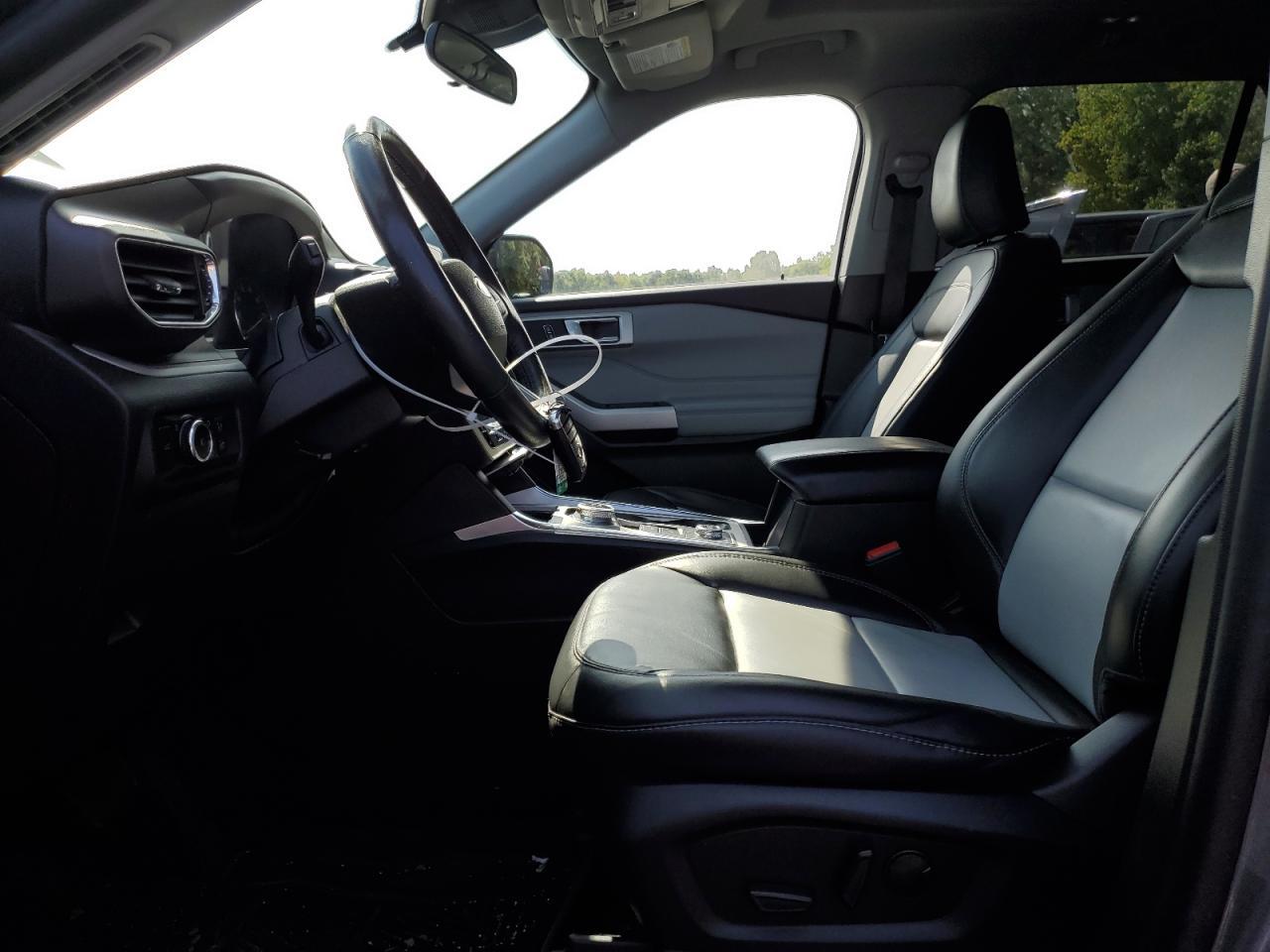 2023 Ford Explorer Xlt - Image 7