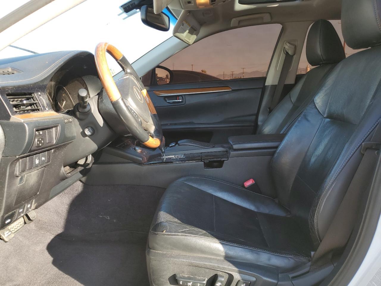 2014 Lexus Es 300H - Фото 7