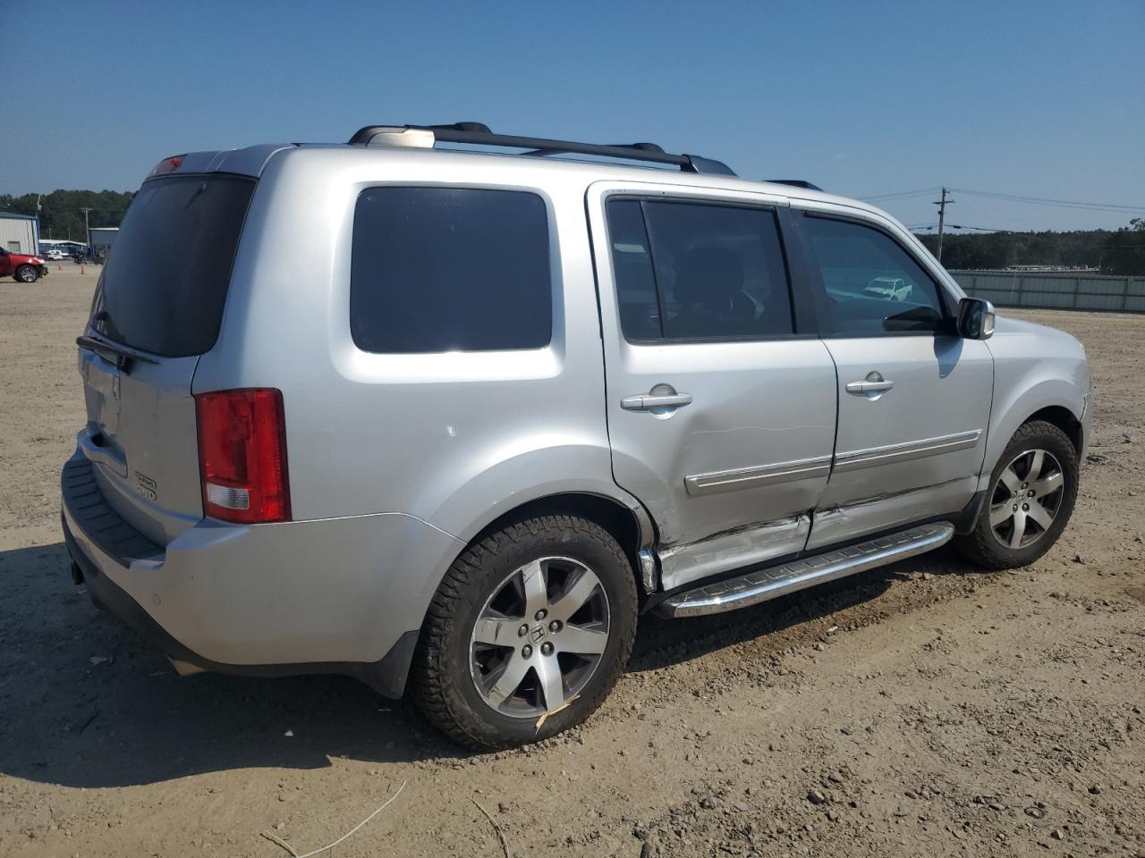 2012 Honda Pilot Touring - Image 3