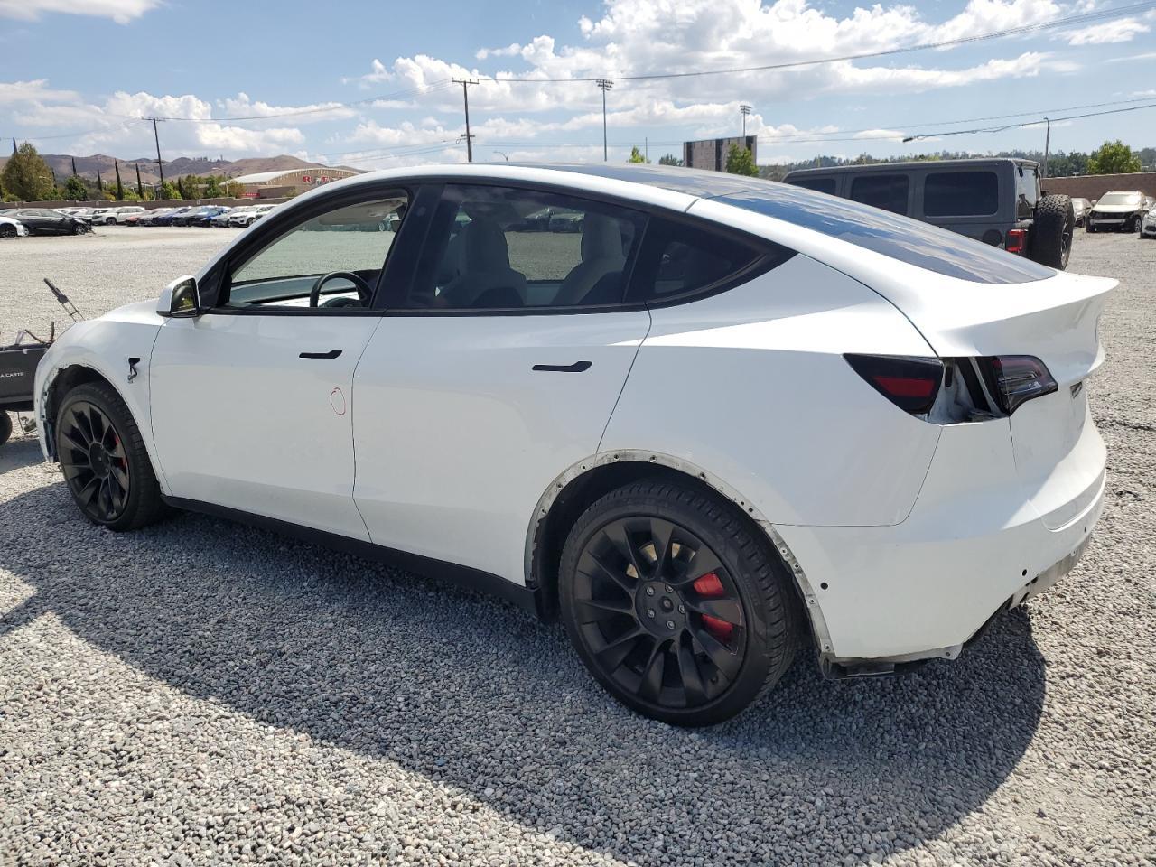 2021 Tesla Model Y - Image 2