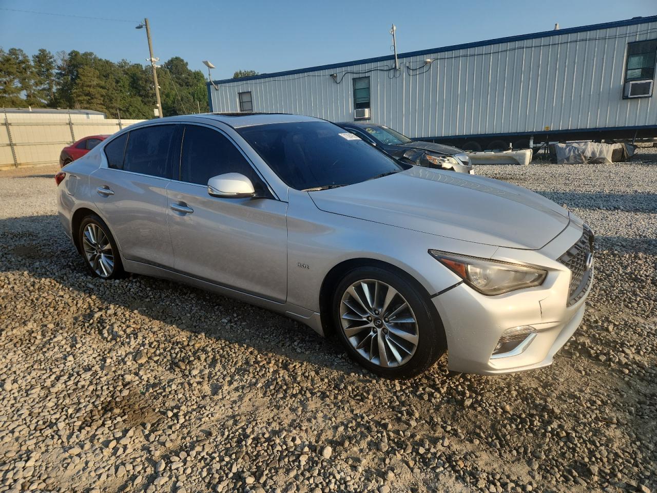 2018 Infiniti Q50 Luxe - Image 4