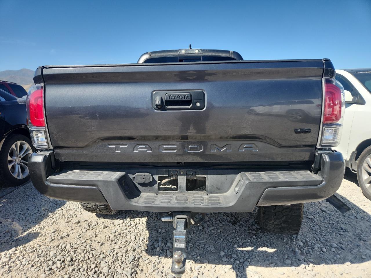 2017 Toyota Tacoma Trd Sport - Image 6