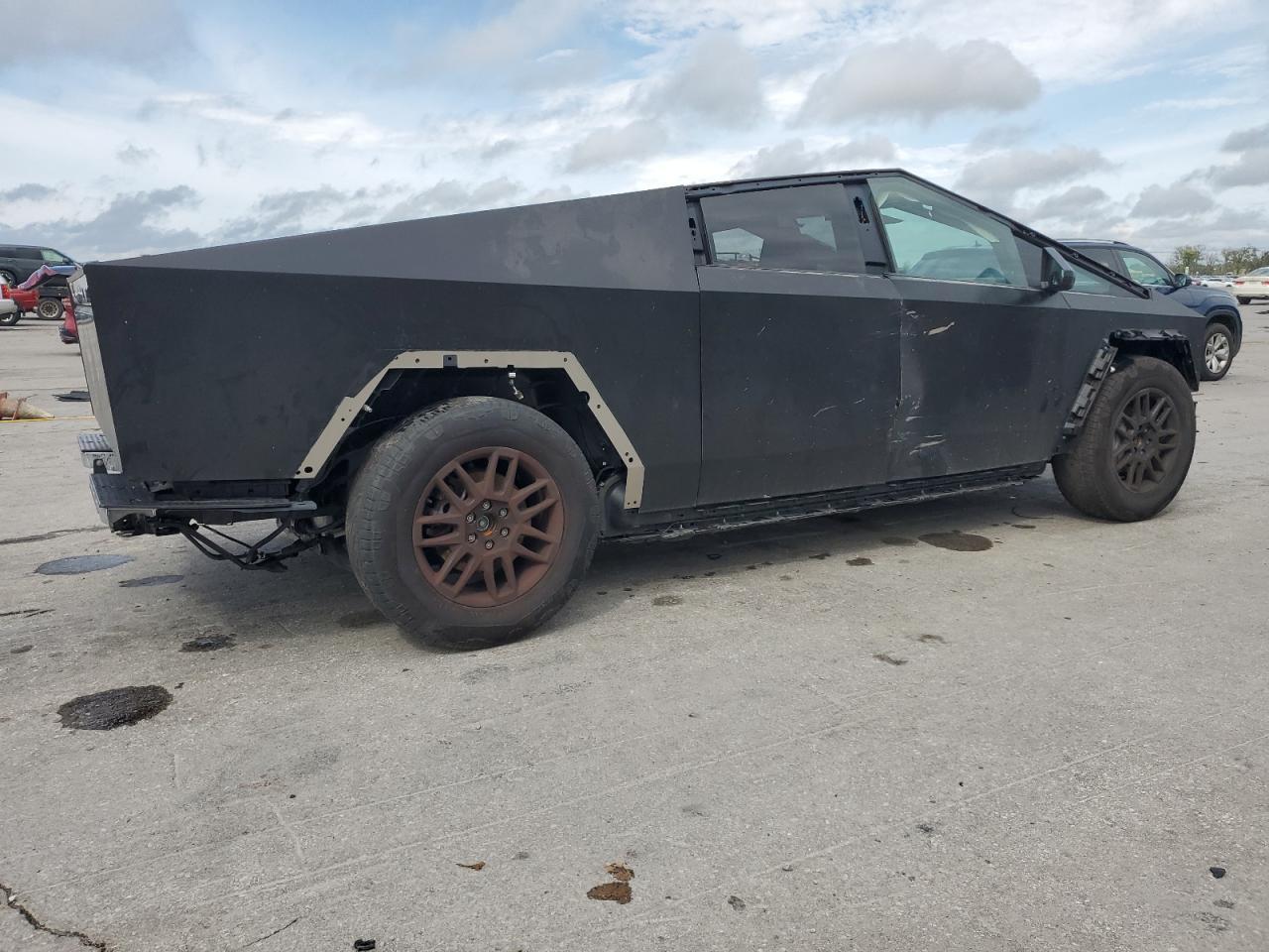 2024 Tesla Cybertruck - Фото 3