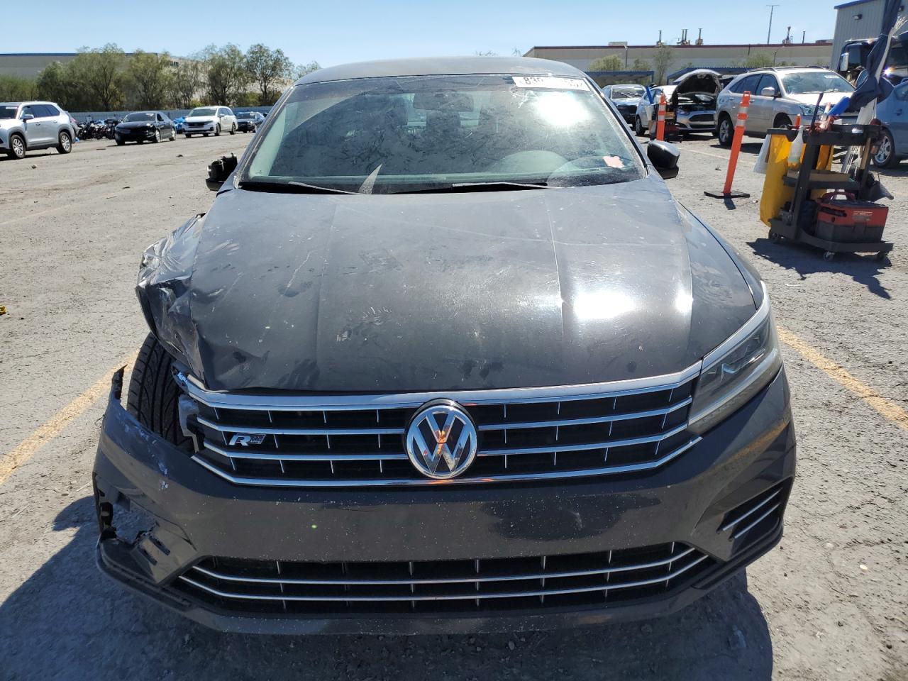 2016 Volkswagen Passat S - Фото 5