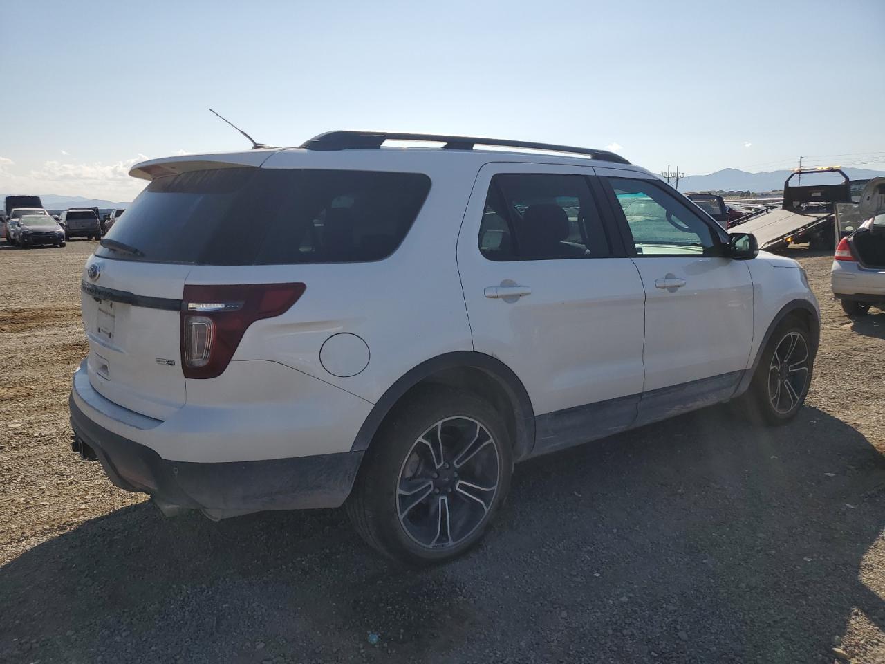 2015 Ford Explorer Sport - Image 3