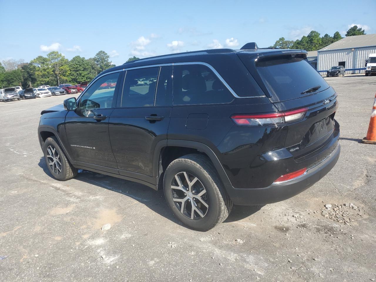 2023 Jeep Grand Cherokee Limited - Фото 2