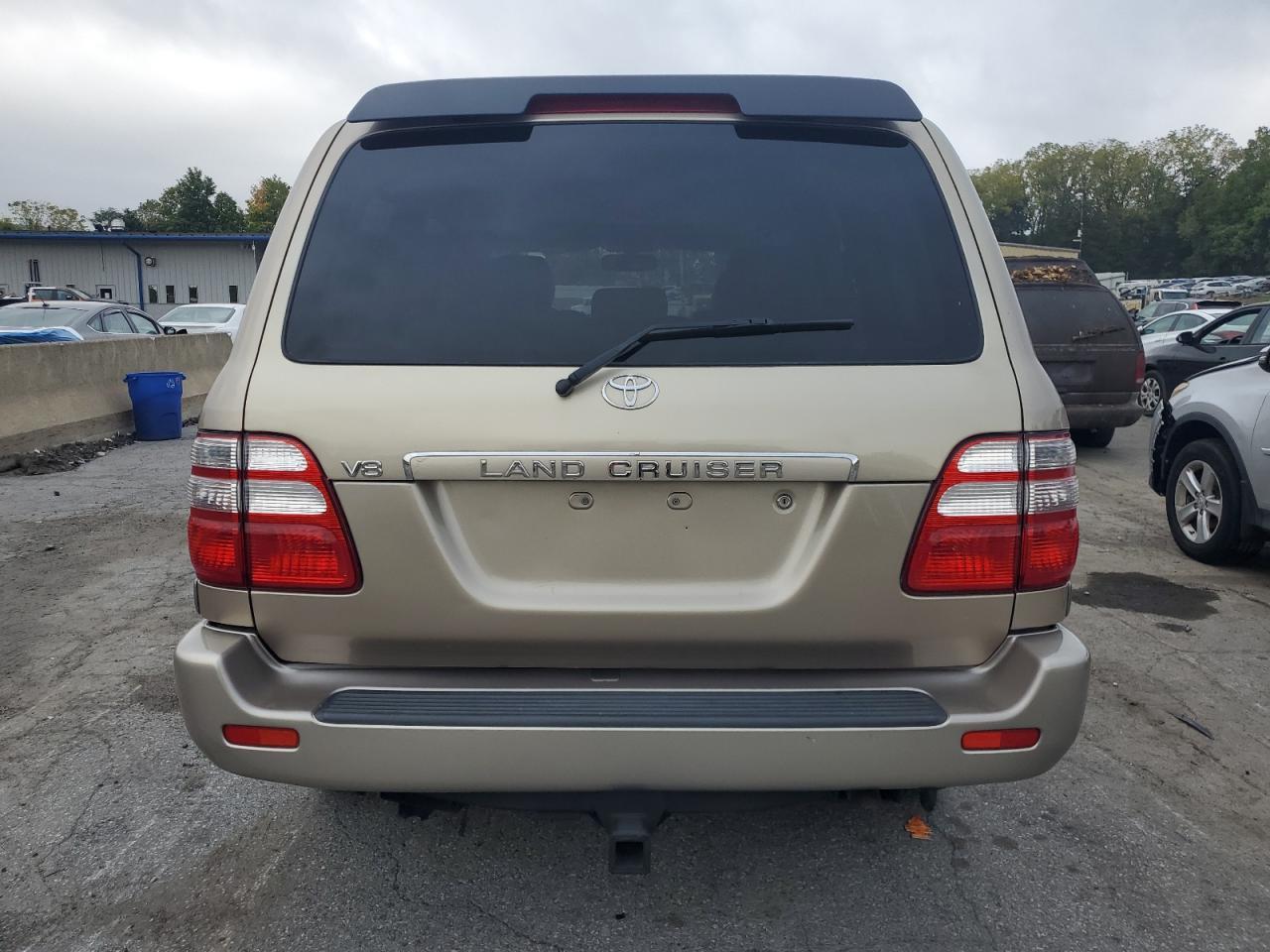 2005 Toyota Land Cruiser - Image 6