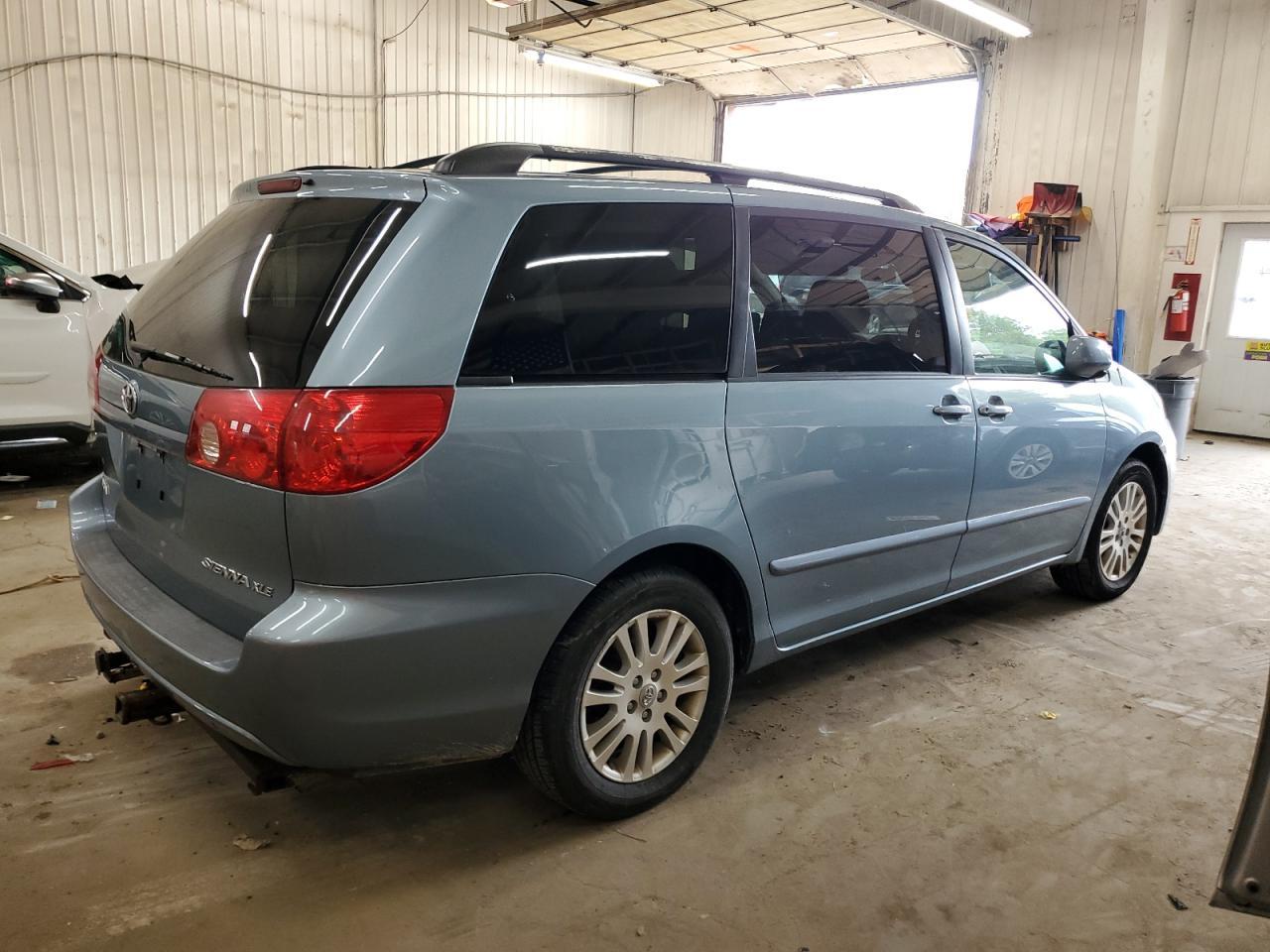 2008 Toyota Sienna Xle - Image 3