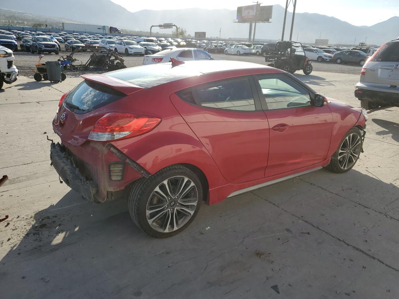 2016 Hyundai Veloster Turbo - Фото 3