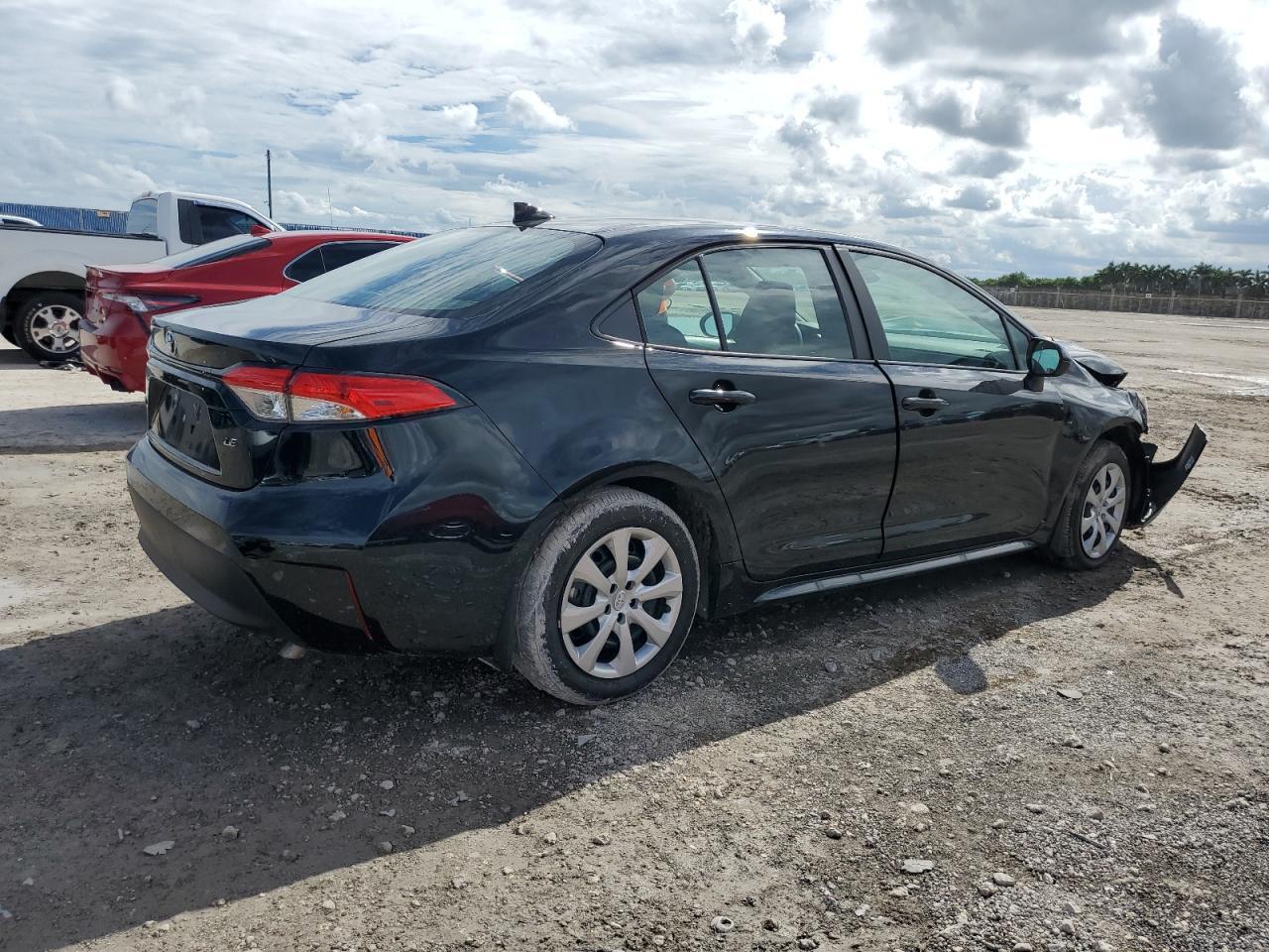 2025 Toyota Corolla Le - Фото 3