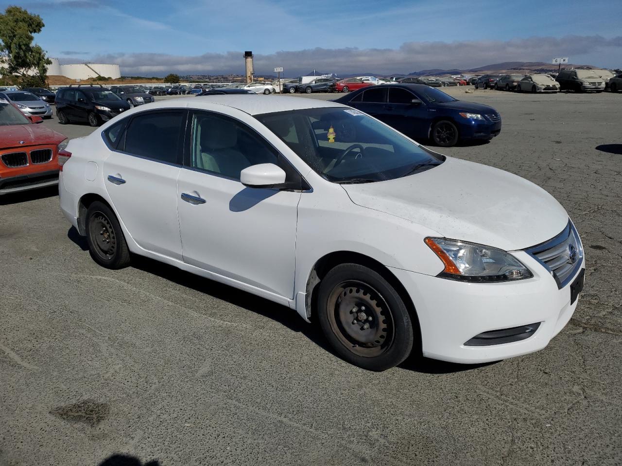2015 Nissan Sentra S - Фото 4
