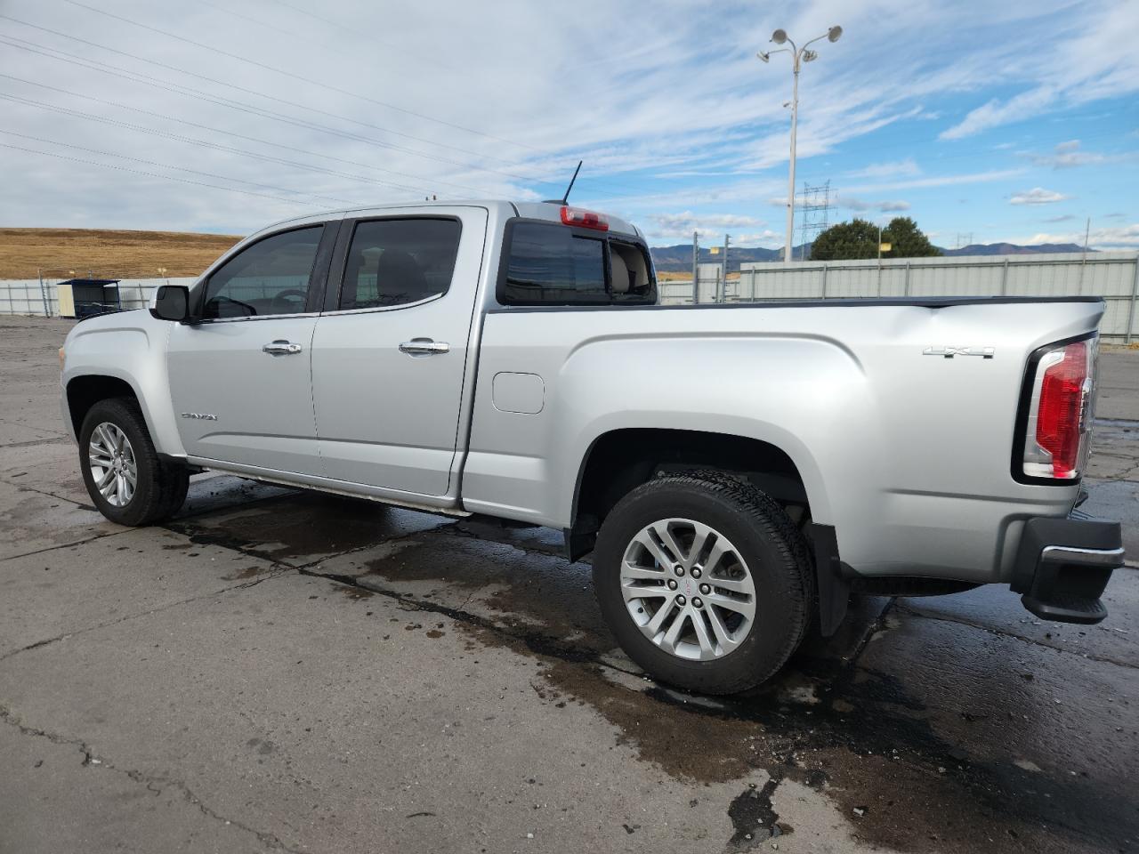2016 GMC Canyon Slt - Image 2
