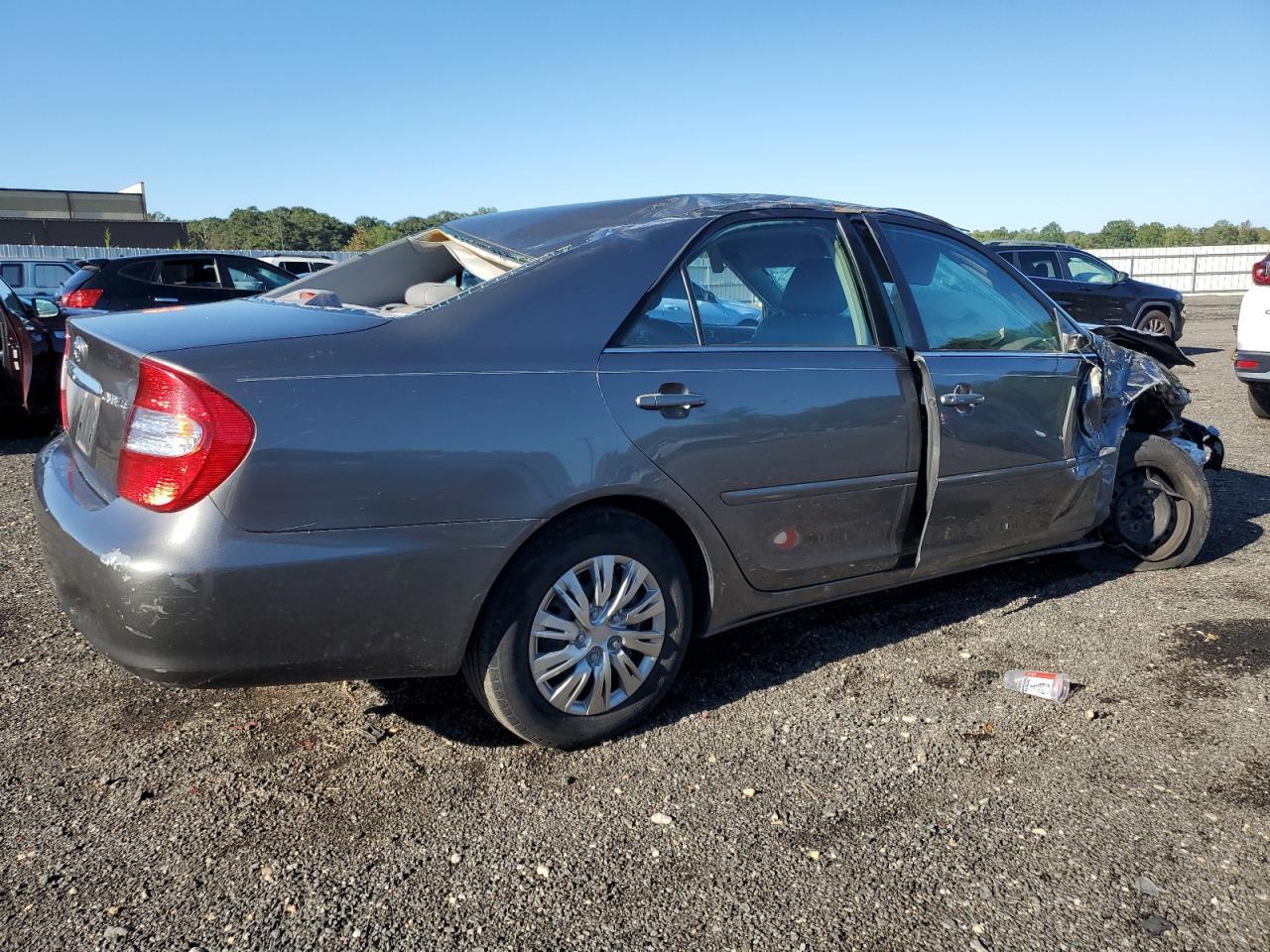 2002 Toyota Camry Le - Фото 3