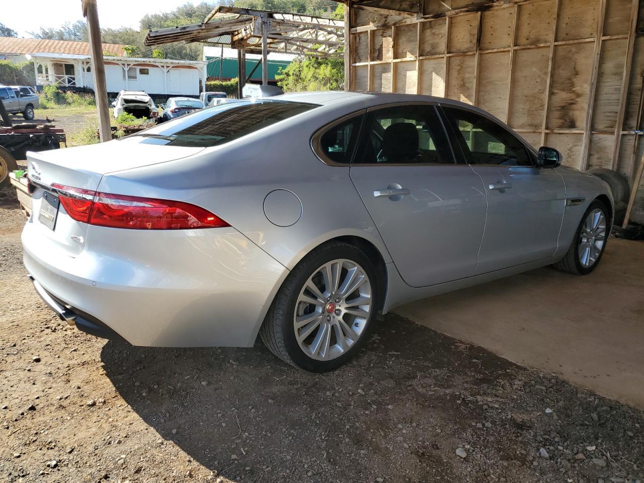 2019 Jaguar Xf Prestige - Фото 3