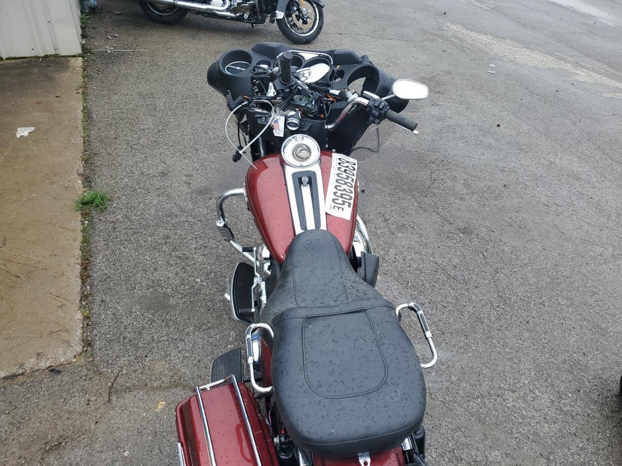 2010 Harley-Davidson Flhtcu - Фото 6