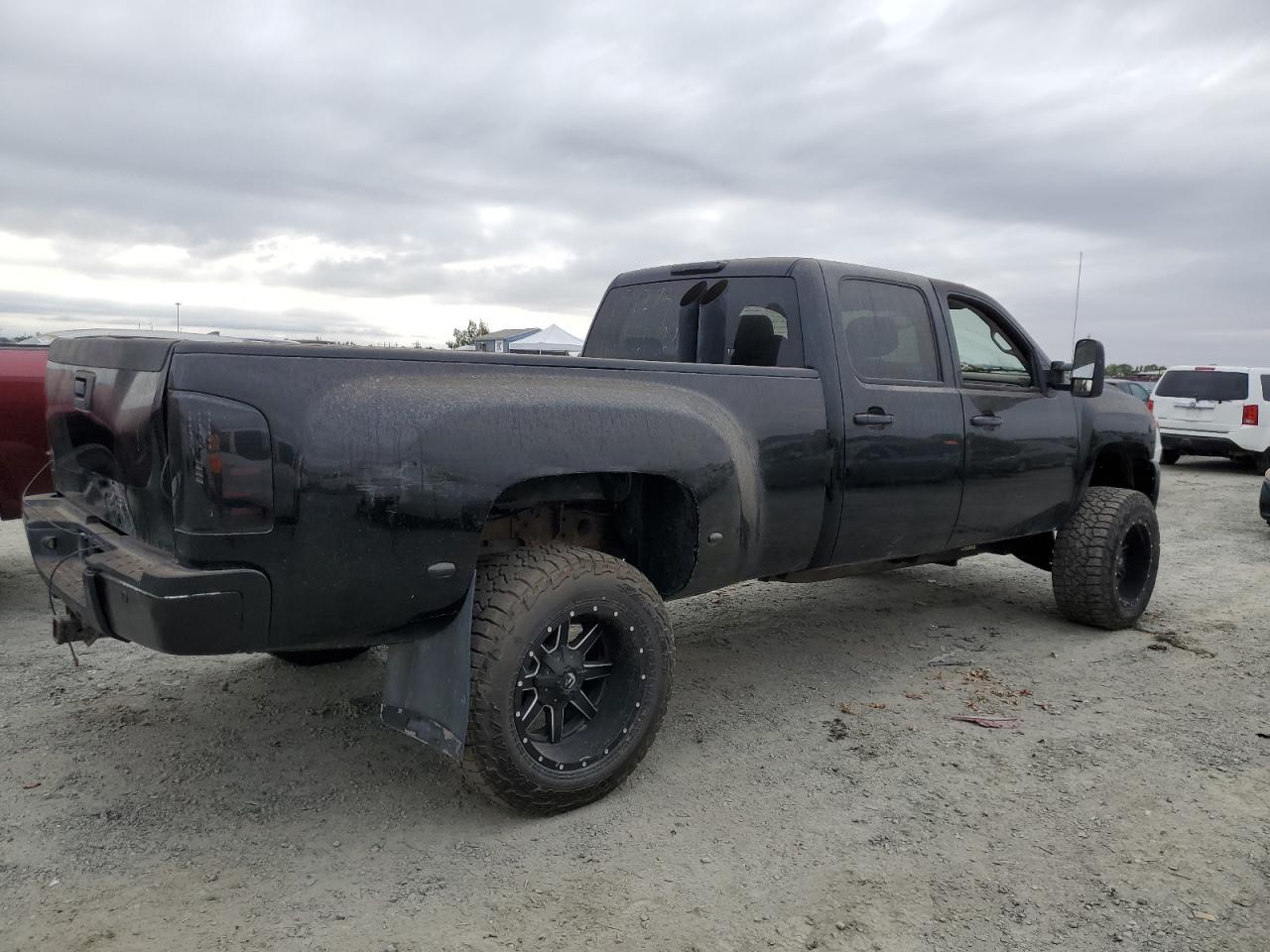 2008 Chevrolet Silverado K3500 - Фото 3