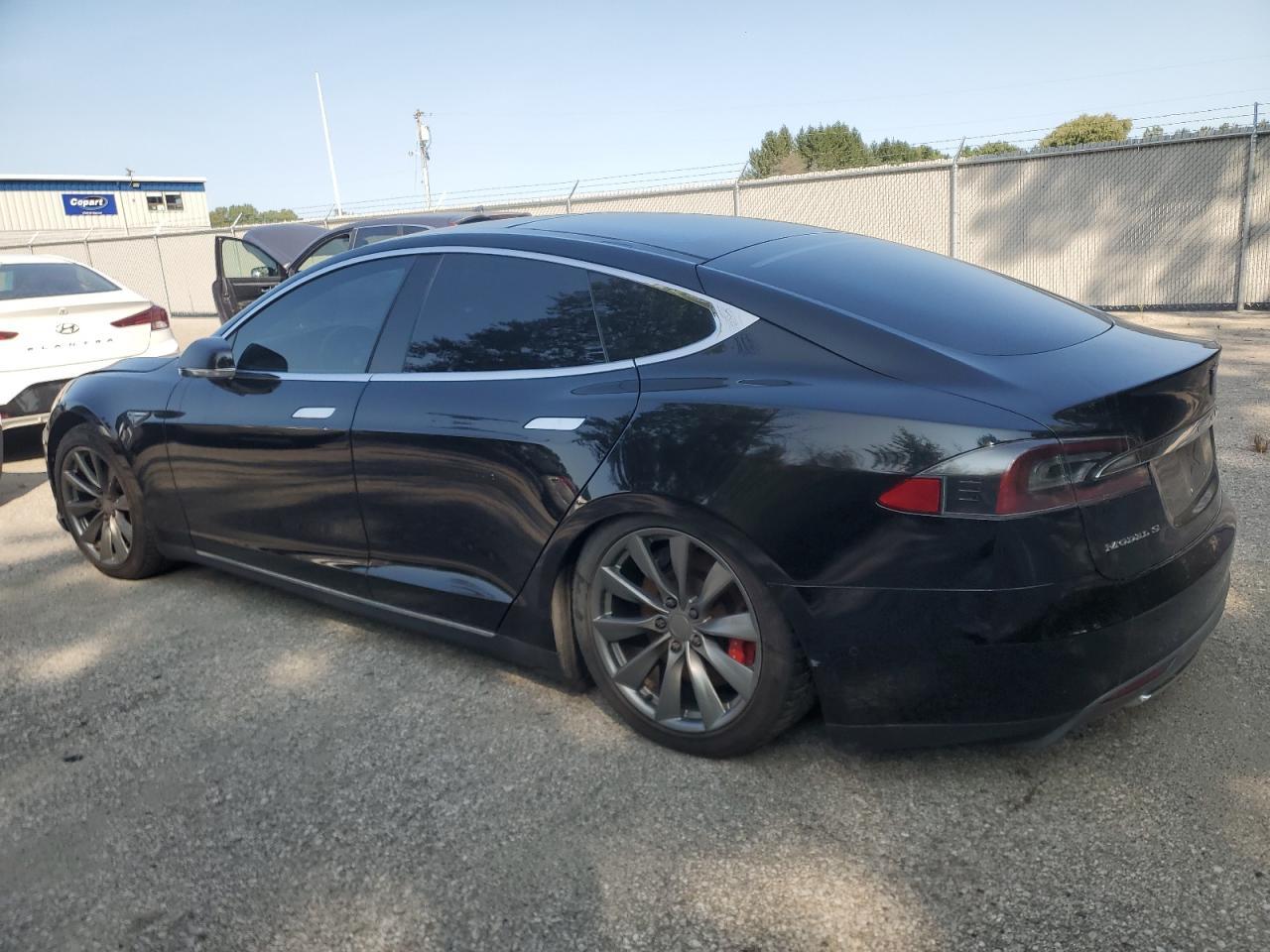 2015 Tesla Model S P85D - Фото 2