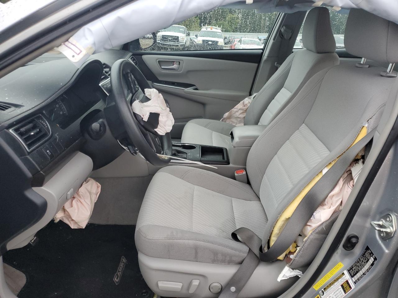 2015 Toyota Camry Le - Image 7