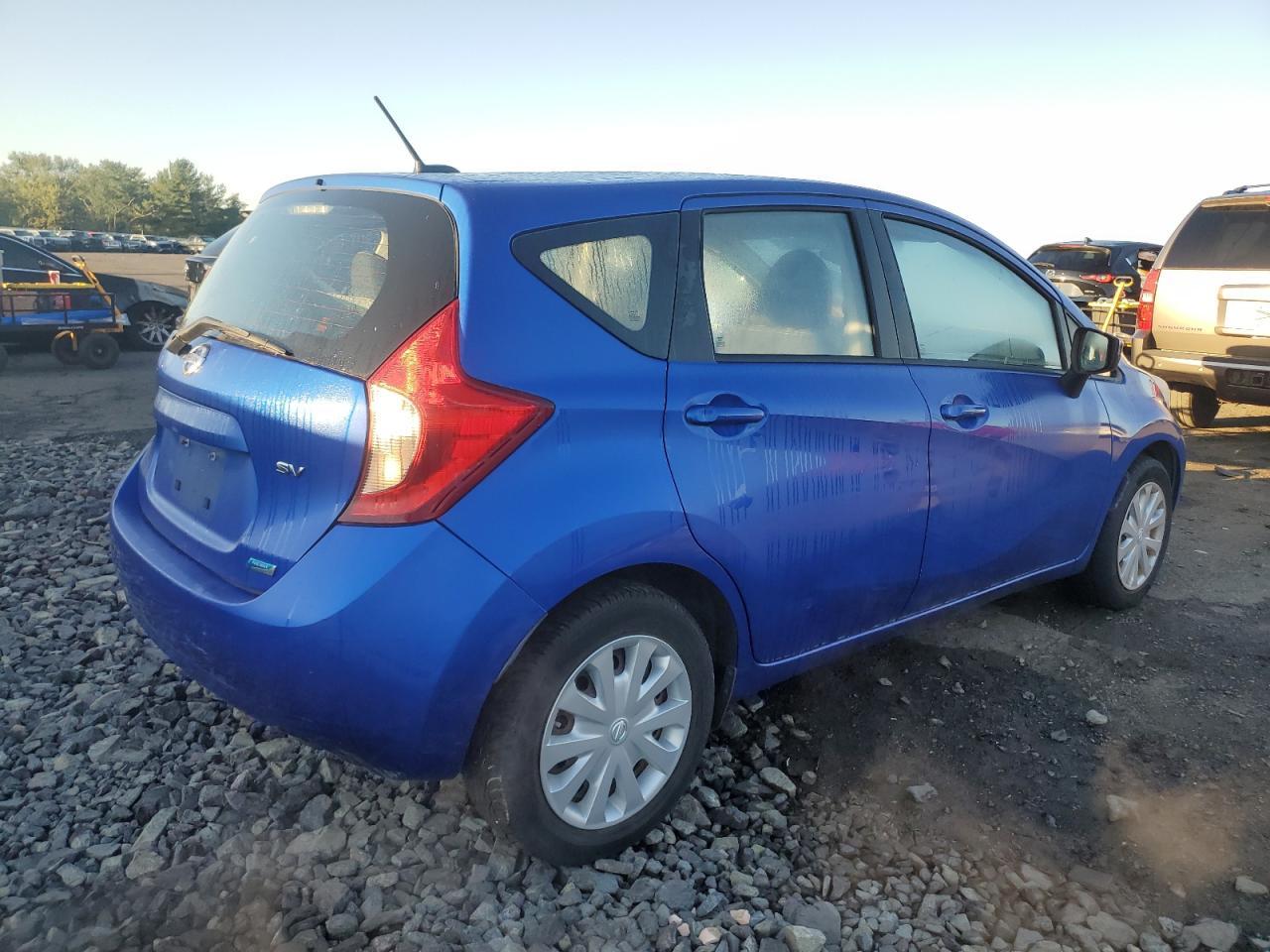2016 Niss Versa Note S - Image 3
