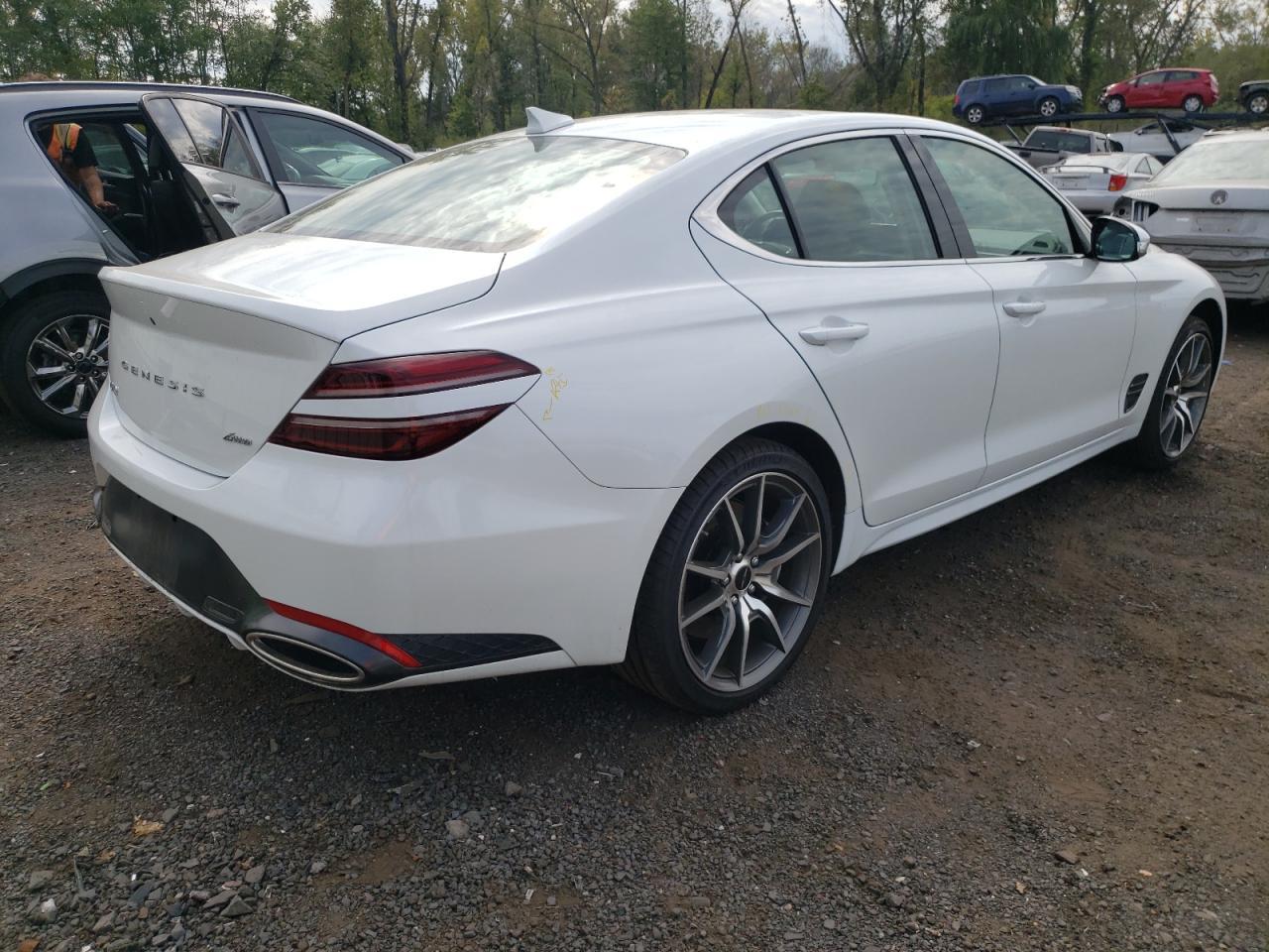 2025 Genesis G70 Base - Фото 3