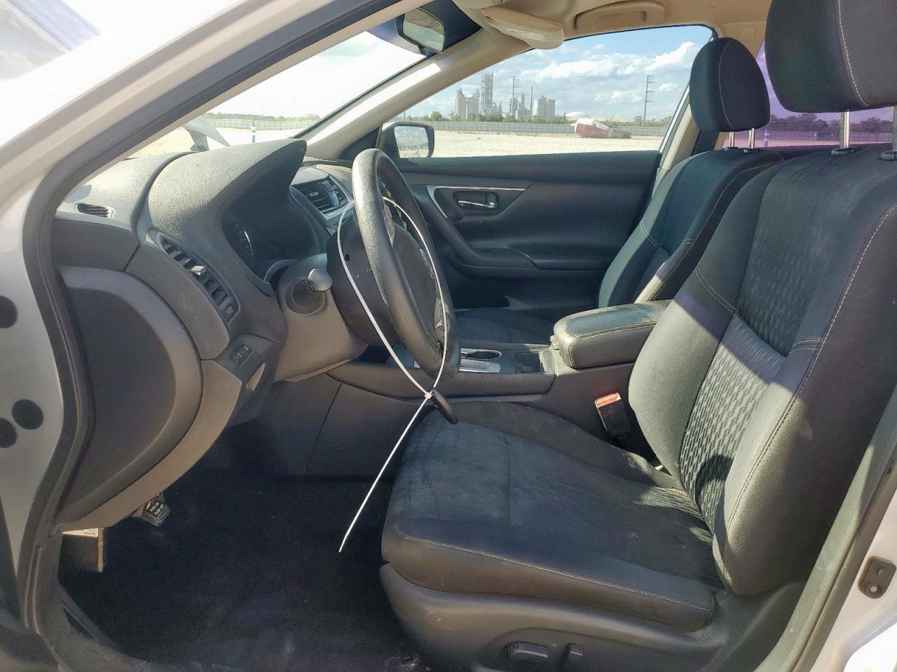 2017 Nissan Altima 2.5 - Image 7