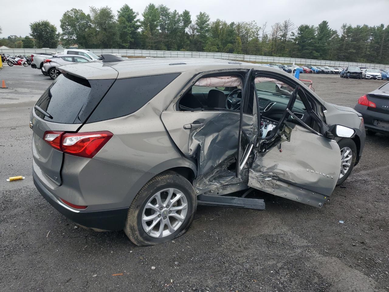 2018 Chevrolet Equinox Lt - Фото 3