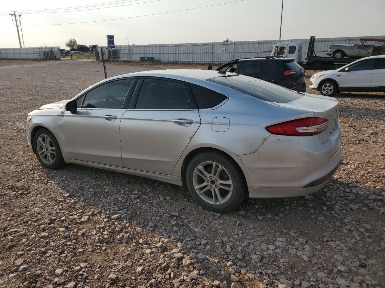 2018 Ford Fusion Se - Фото 2