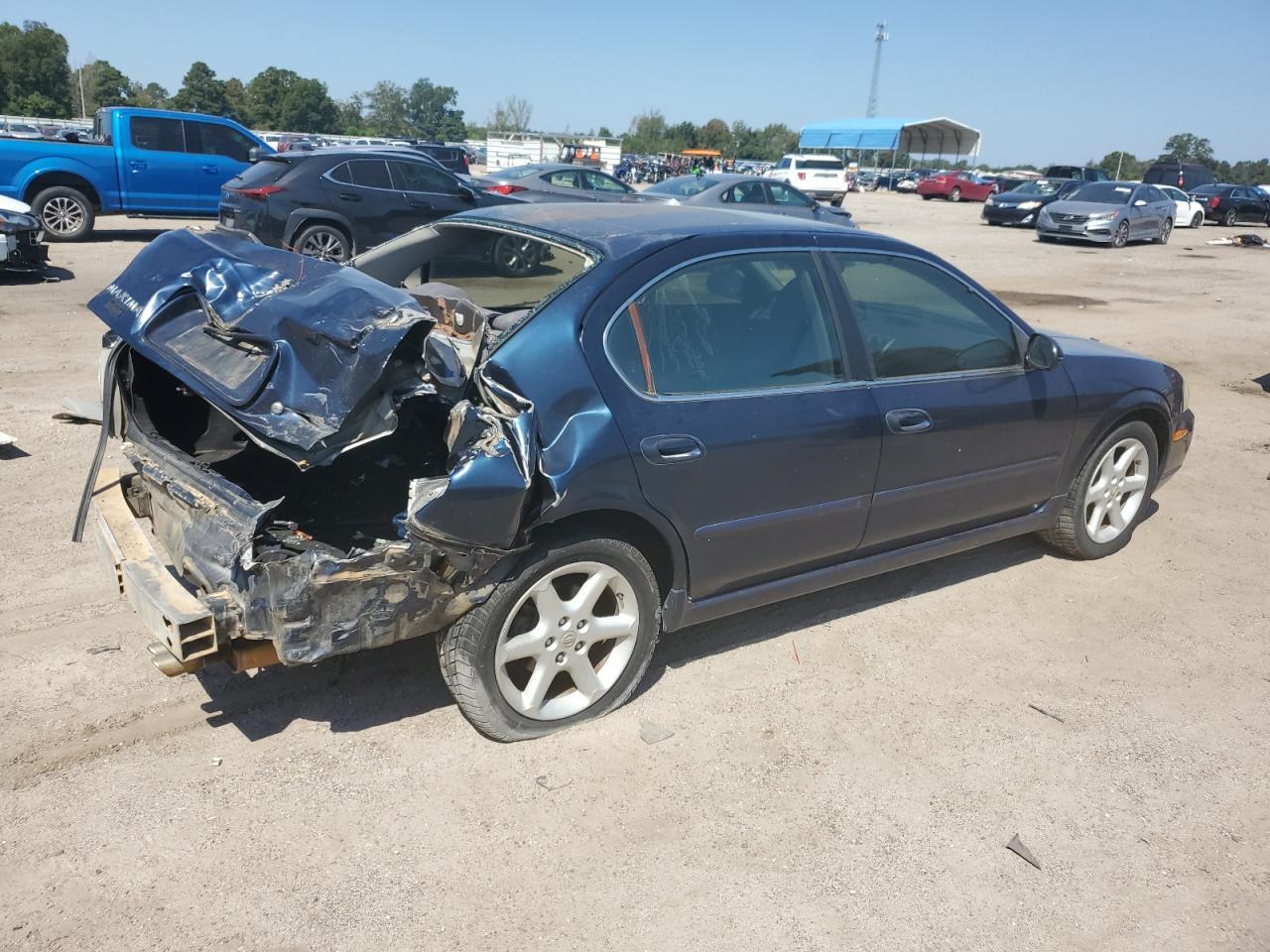 2002 Nissan Maxima Gle - Image 3