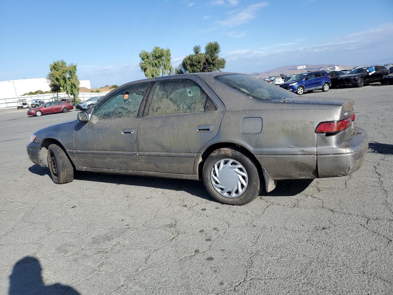 1997 Toyota Camry Ce - Фото 2