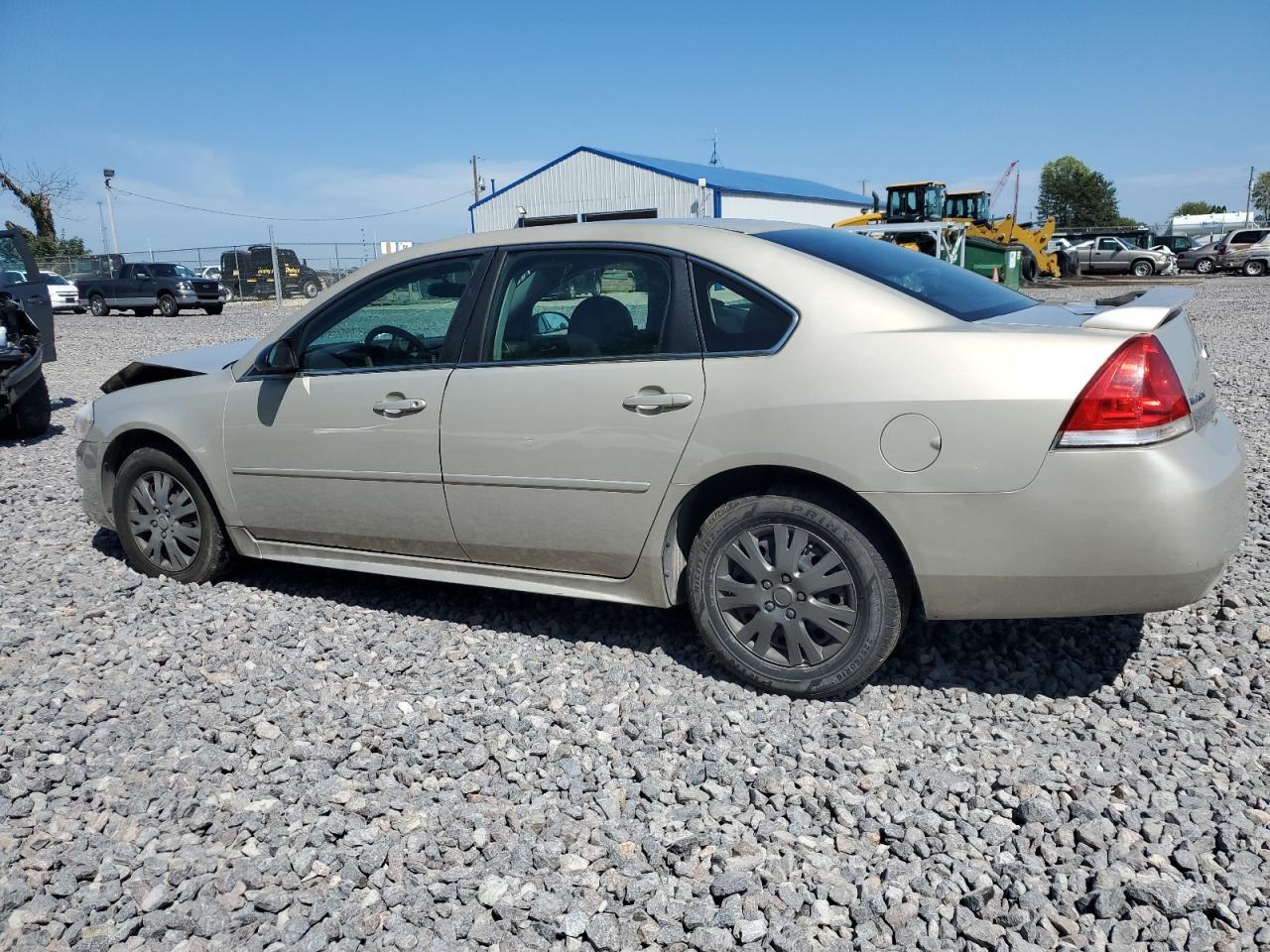 2010 Chevrolet Impala Police - Фото 2