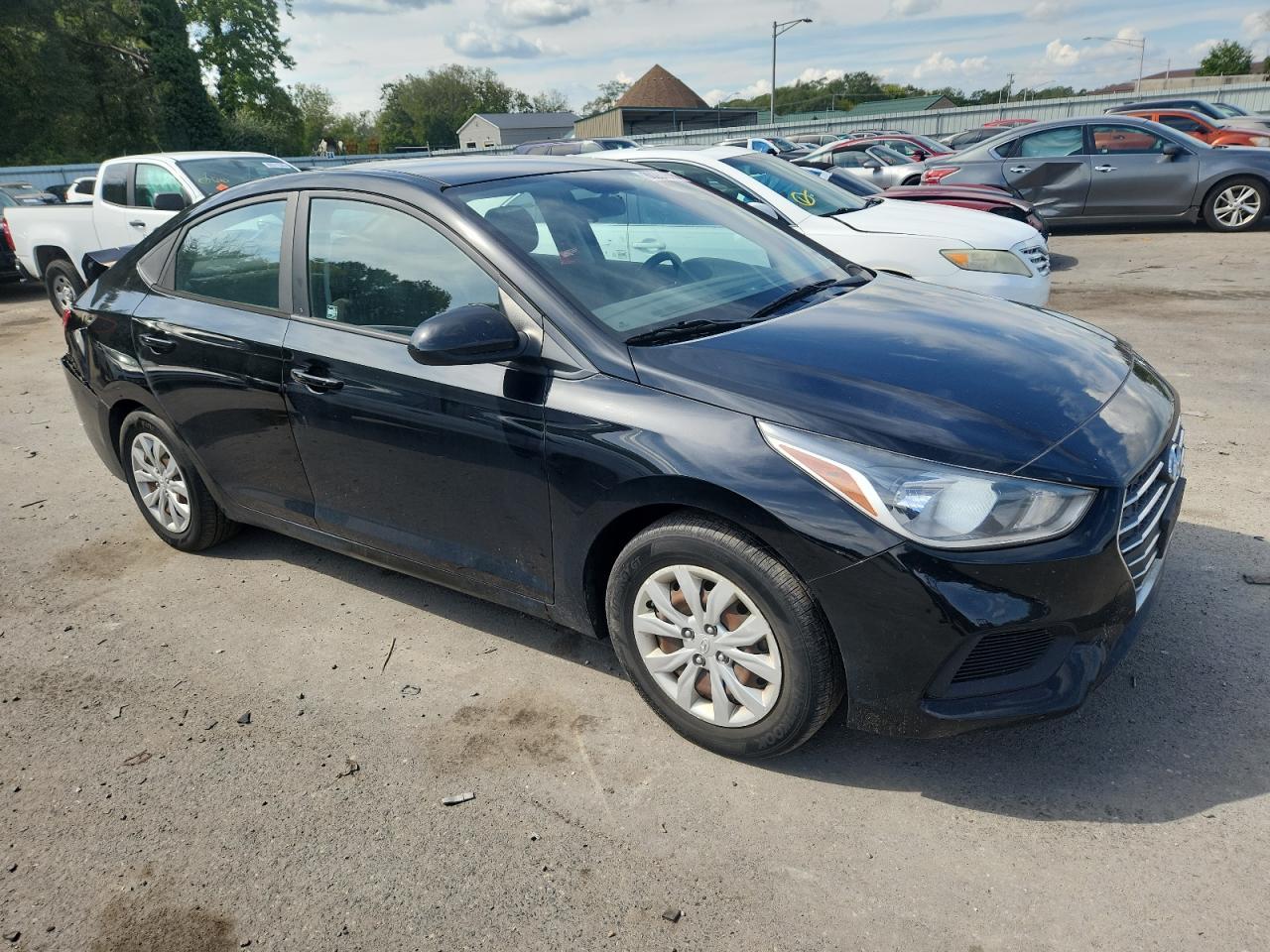 2019 Hyundai Accent Se - Фото 4