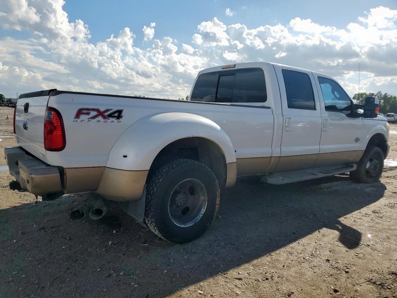 2012 Ford F350 Super Duty - Фото 3