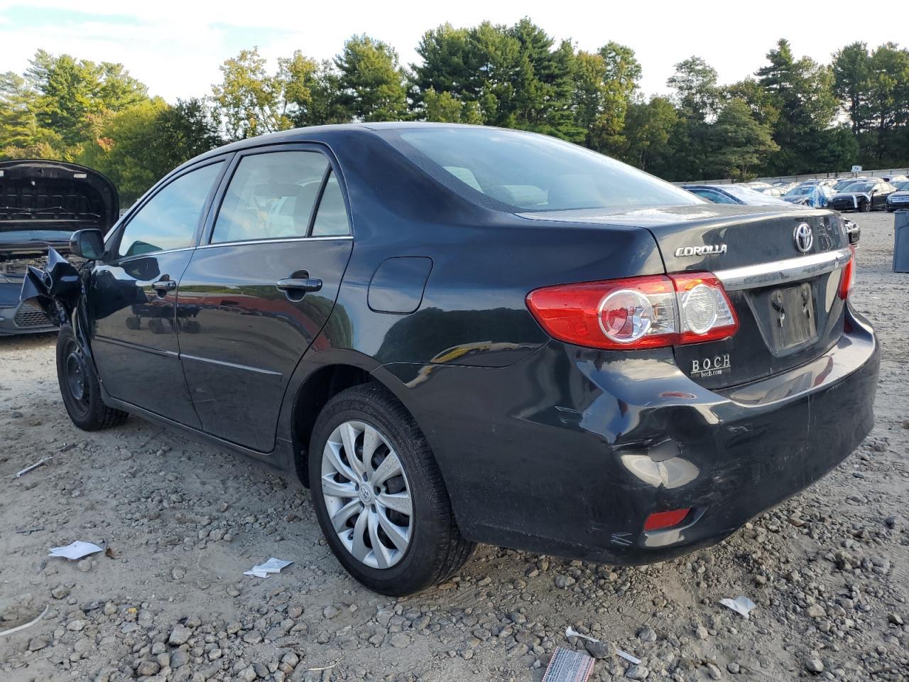 2013 Toyota Corolla Base - Фото 2