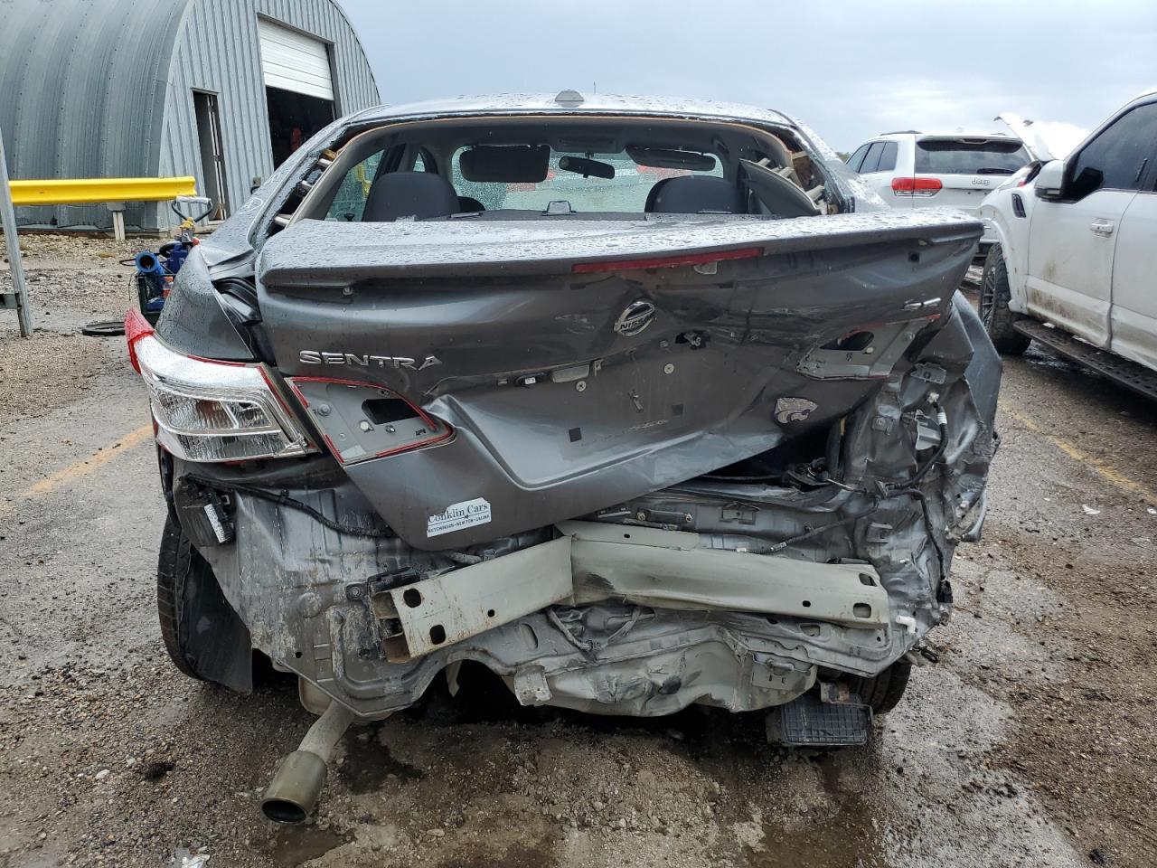 2016 Nissan Sentra S - Фото 6