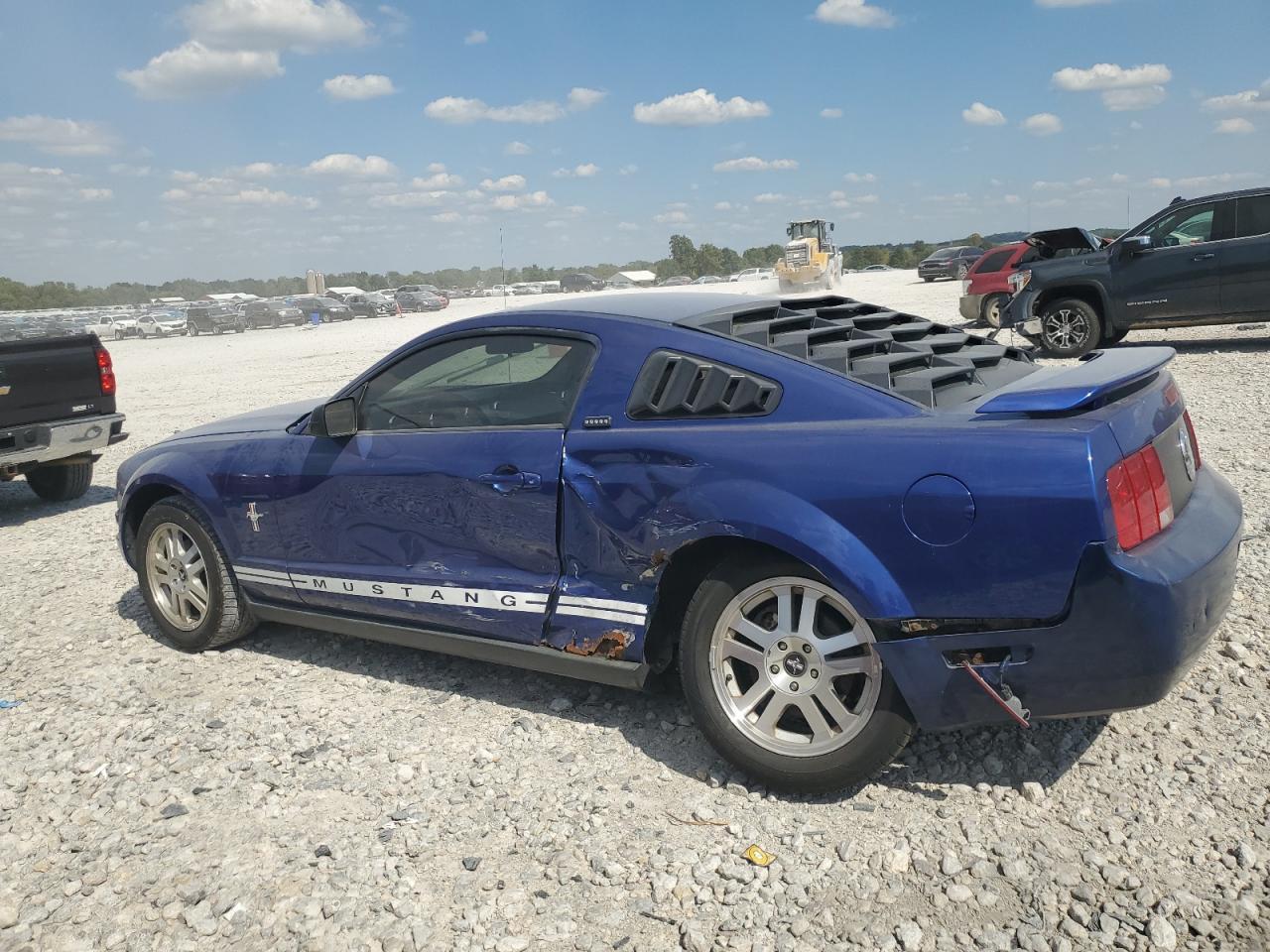 2005 Ford Mustang - Фото 2