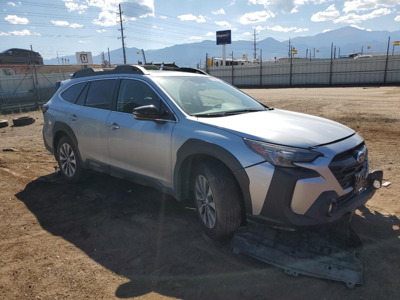 2025 Subaru Outback Limited - Image 4
