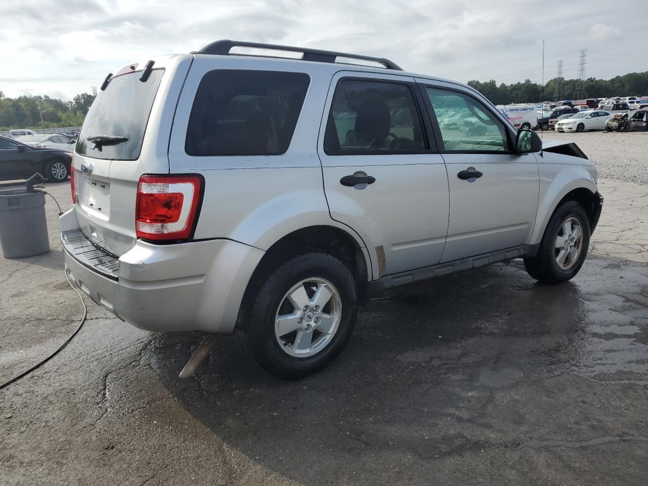 2010 Ford Escape Xlt - Image 3