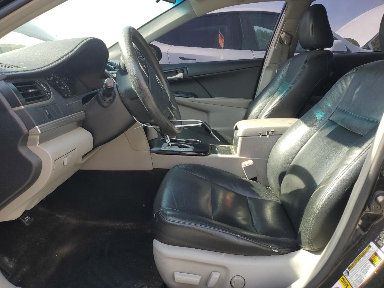 2013 Toyota Camry Le - Image 7