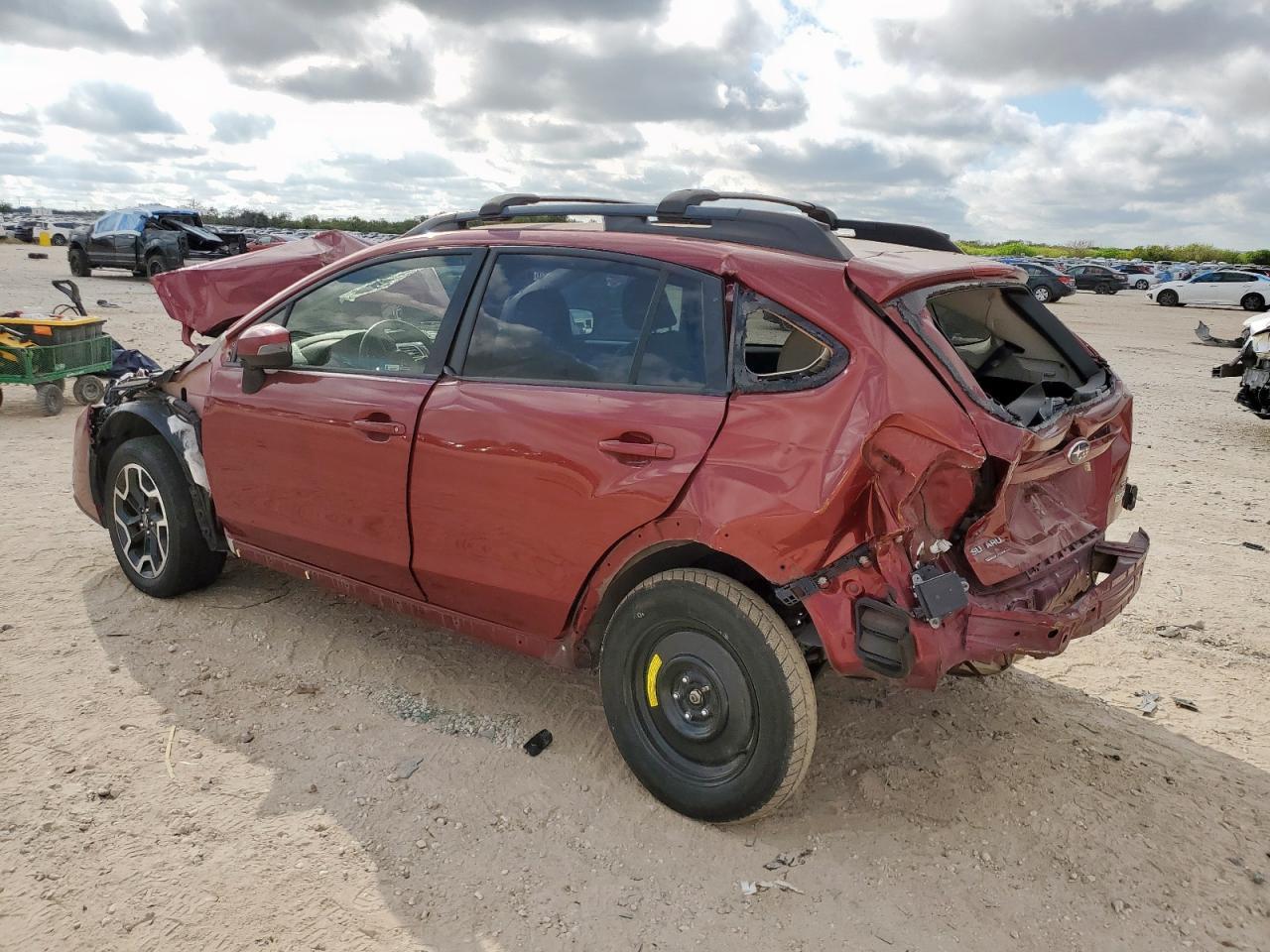 2016 Subaru Crosstrek Limited - Фото 2