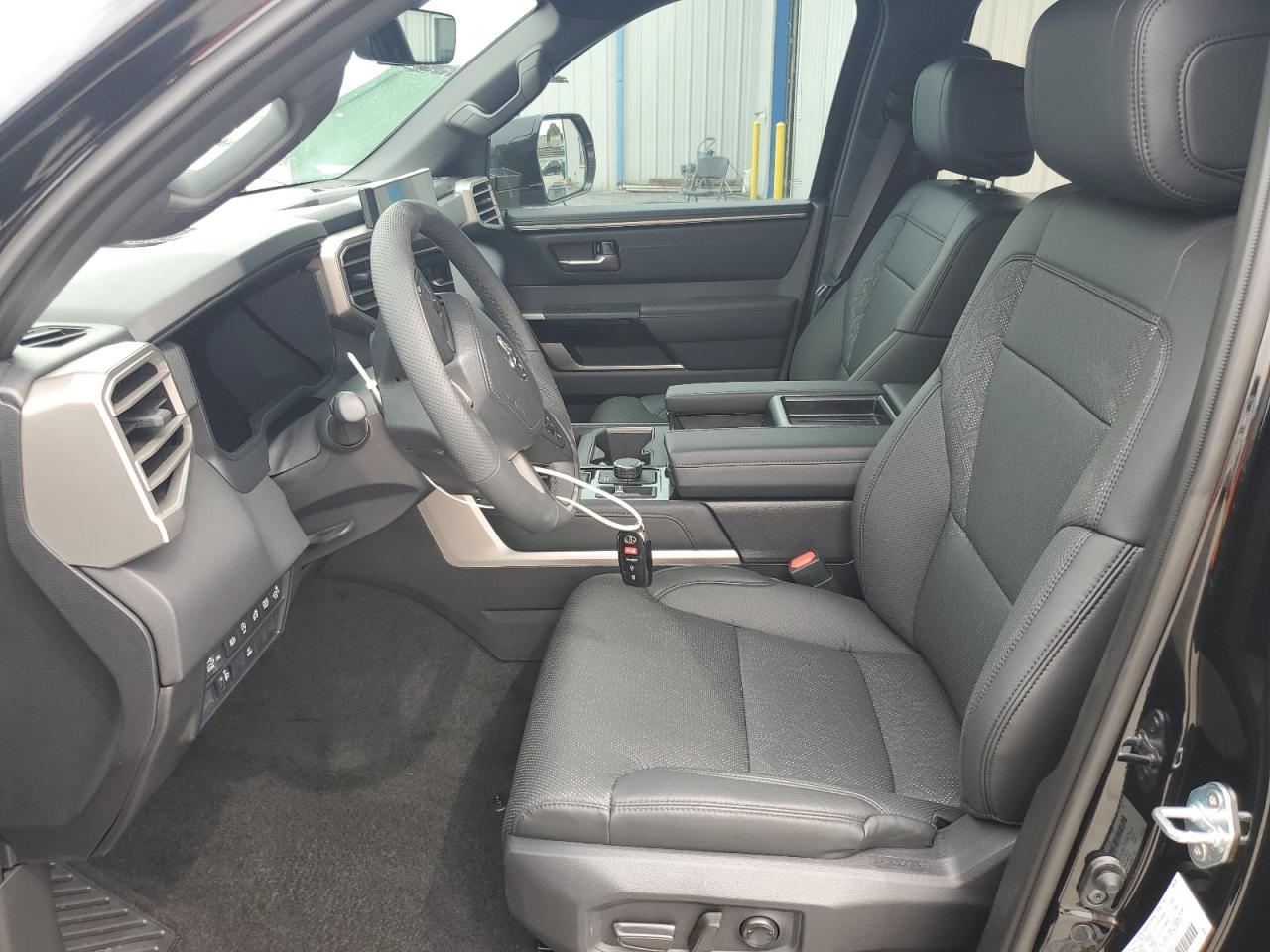 2025 Toyota Tundra Crewmax Limited - Фото 7